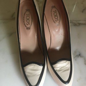 Tod's Italy Size 38.5 Leather Cream Black Shoe